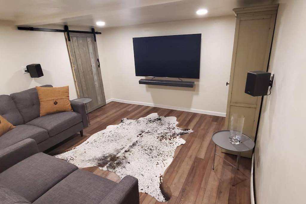 Luxury Dt Cottage - Free Parking - Self Check-In 앵커리지 외부 사진